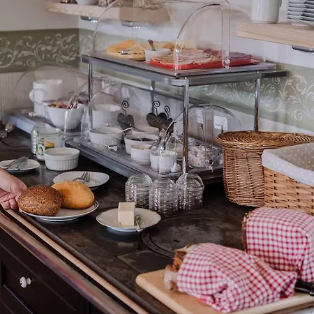 Gut-royum-strohlager *