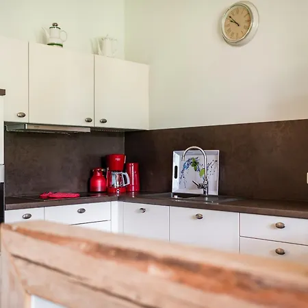 Gut-royum-strohlager * Brodersby-Goltoft