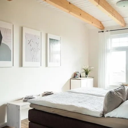 Gut-royum-strohlager *