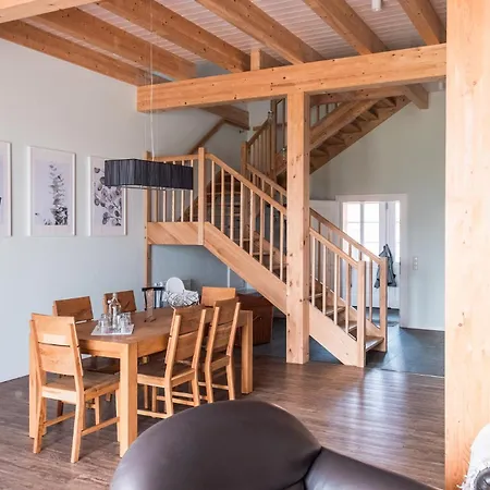 Ferienhaus Gut-royum-strohlager *