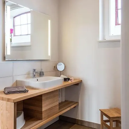 Gut-royum-strohlager * Brodersby-Goltoft