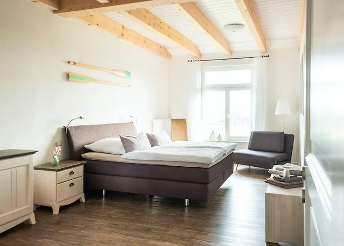 Gut-royum-strohlager Holiday home